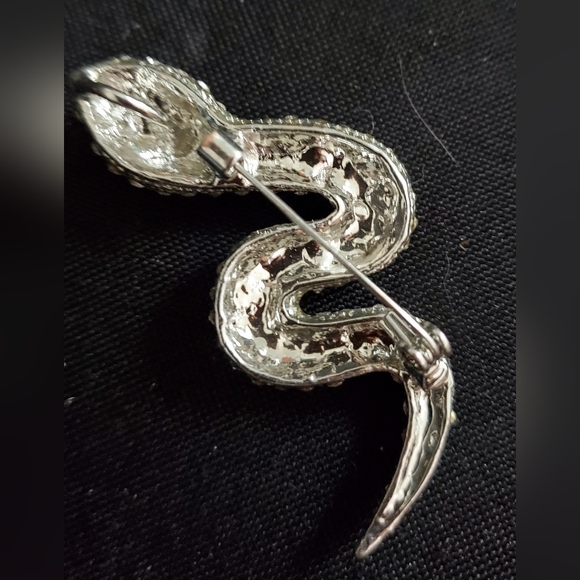Rhinestone snake brooch, never worn - Picture 3 of 3